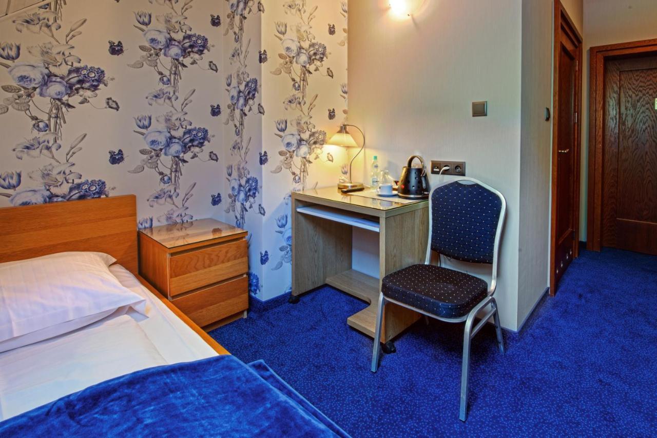 Hotel Zalesie Бохня Екстериор снимка
