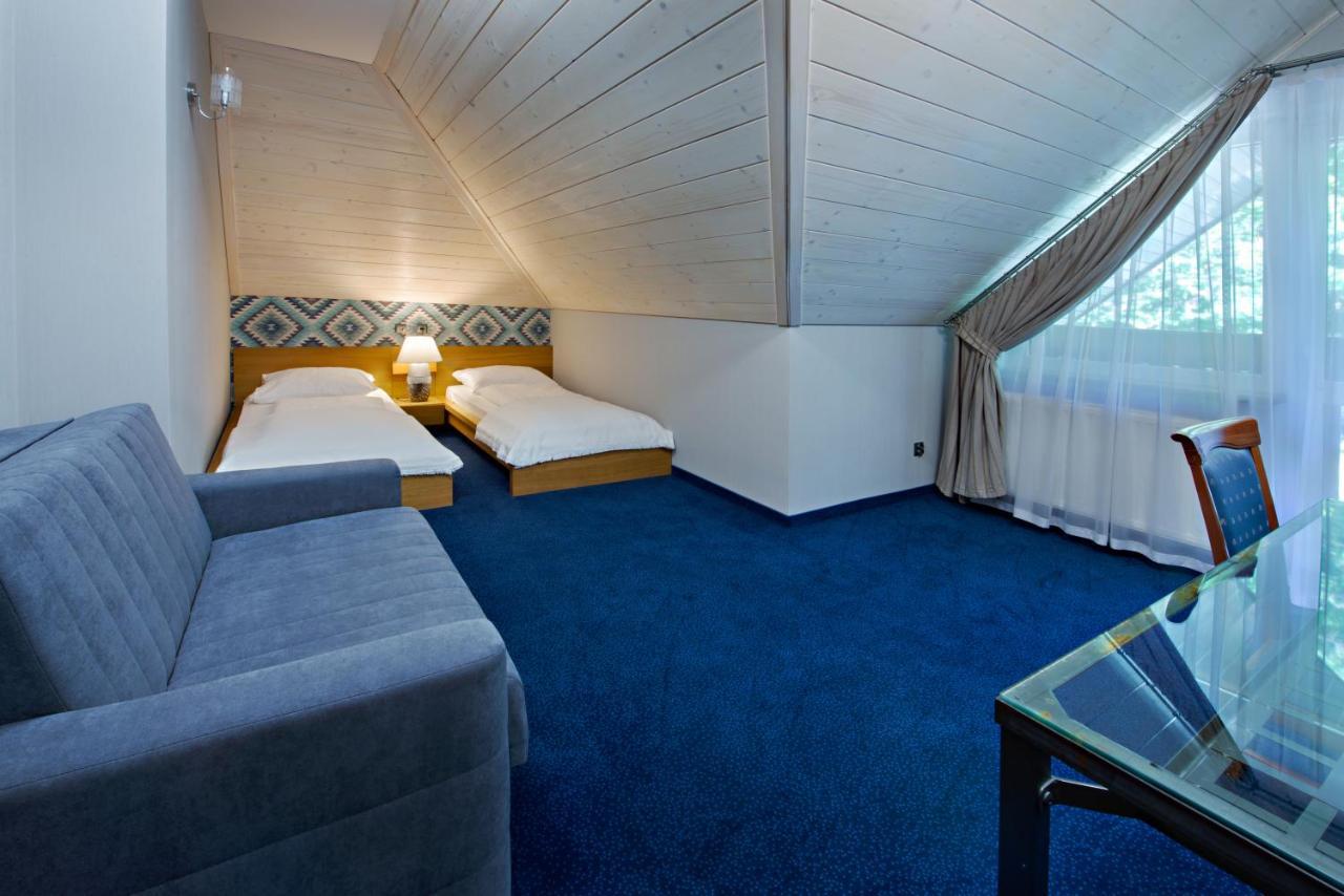Hotel Zalesie Бохня Екстериор снимка