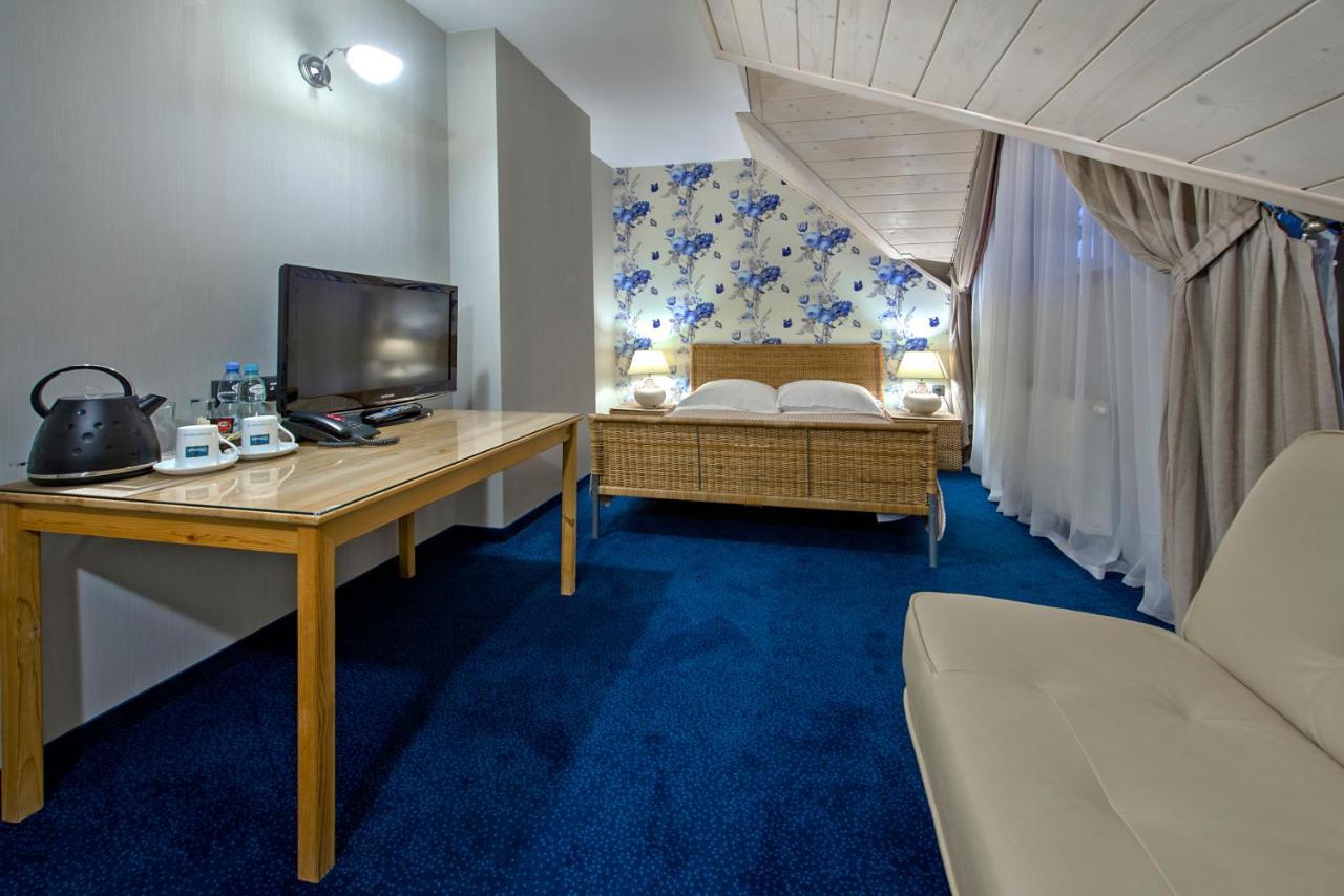 Hotel Zalesie Бохня Екстериор снимка