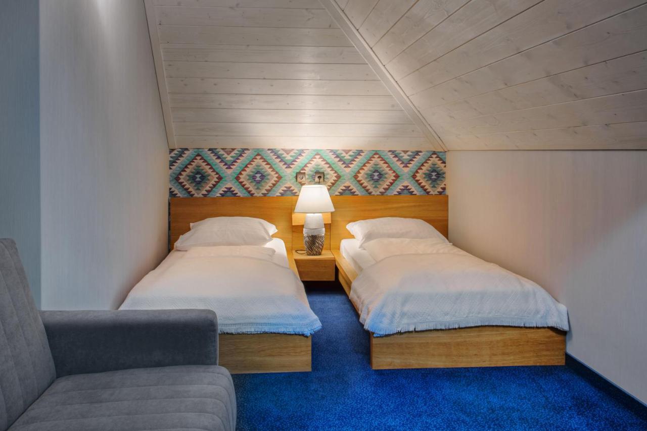 Hotel Zalesie Бохня Екстериор снимка
