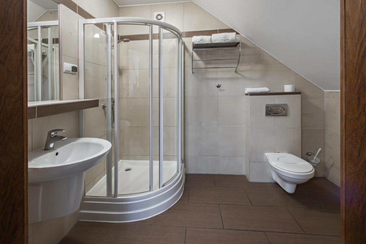 Hotel Zalesie Бохня Екстериор снимка